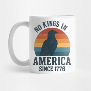 No Kings in America Since 1776 – Retro Sunset Bald Eagle Patriotic Design Mug